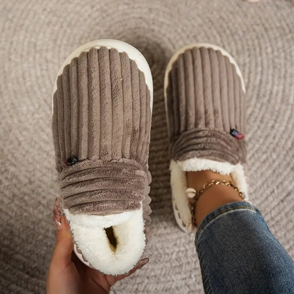 Men's Outdoor Plush Slippers Slip-On | Casual Footwear