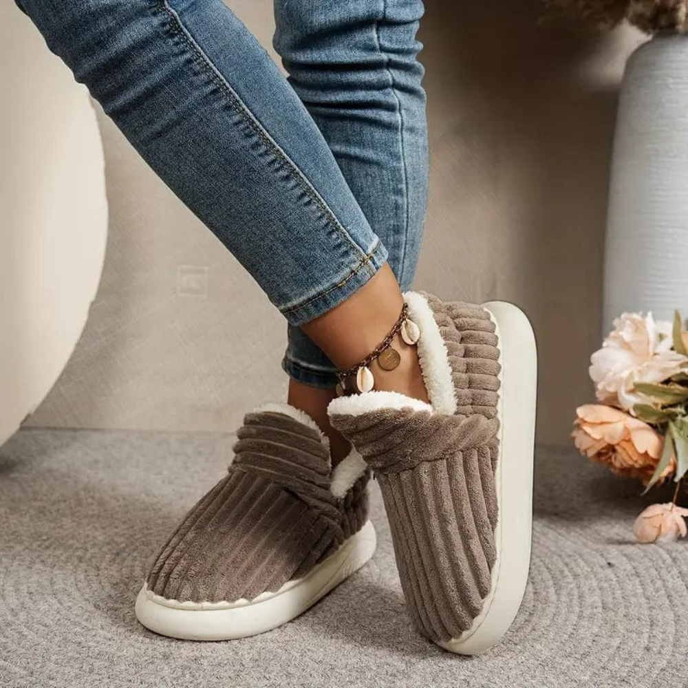 Men's Outdoor Plush Slippers Slip-On | Casual Footwear